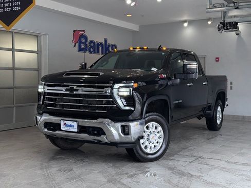 Certified 2025 Chevrolet Silverado 2500 LTZ w/ LTZ Convenience Package AWD/4WD image 2