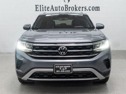 Used 2023 Volkswagen Atlas Cross Sport SE w/ Black Wheel Package AWD/4WD image 3
