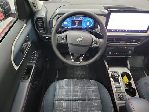 Used 2025 Ford Bronco Sport Heritage w/ Convenience Package image 12