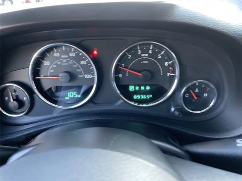 Used 2014 Jeep Wrangler Sport image 17