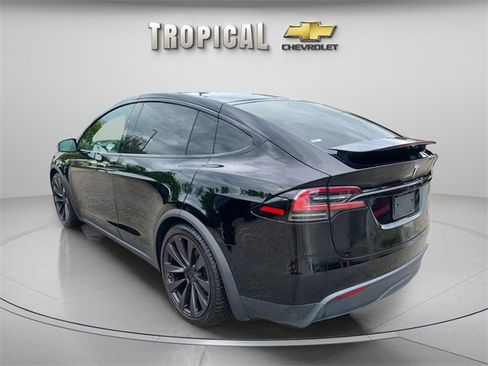 Used 2022 Tesla Model X Plaid image 3