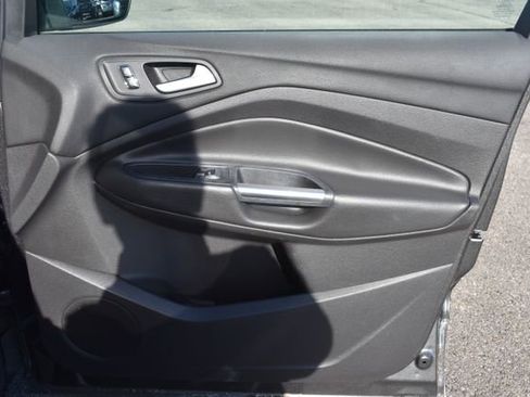 Used 2015 Ford Escape SE AWD/4WD image 38