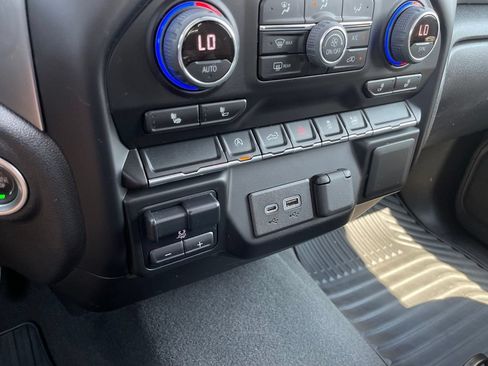 Used 2022 Chevrolet Silverado 1500 RST w/ LPO, Dark Essentials Package RWD image 19