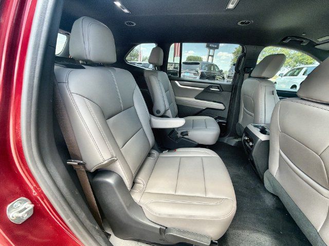 Certified 2026 GMC Acadia Elevation w/ Elevation Premium Package FWD image 26