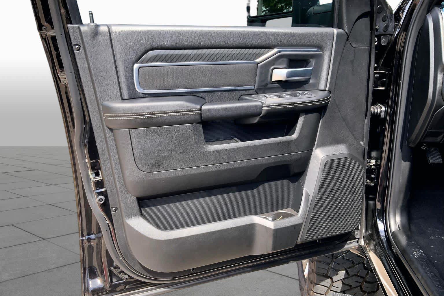 New 2026 RAM 2500 Big Horn AWD/4WD image 8