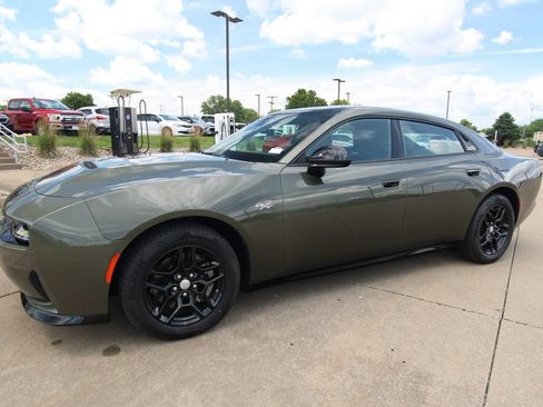 New 2026 Dodge Charger R/T AWD/4WD image 16