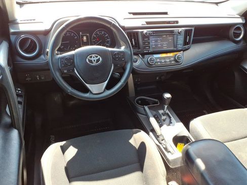 Used 2018 Toyota RAV4 XLE w/ Plus Extra Value Package AWD/4WD image 13