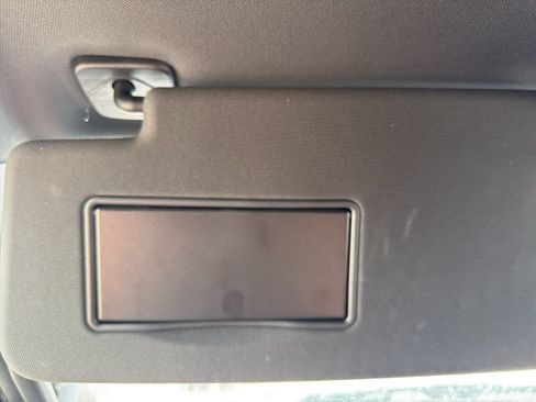 Used 2025 RAM 1500 Laramie AWD/4WD image 25