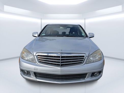 Used 2009 Mercedes-Benz C 300 Sedan image 8