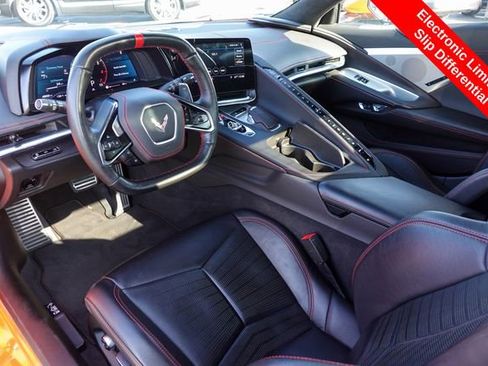 Used 2020 Chevrolet Corvette Stingray Premium Conv w/ 3LT Preferred Equipment Group image 4