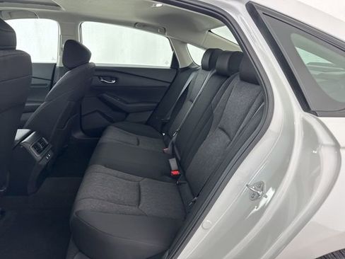 Certified 2025 Honda Accord SE image 32