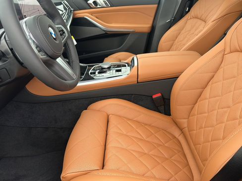 New 2026 BMW X5 xDrive40i w/ M Sport Package image 10