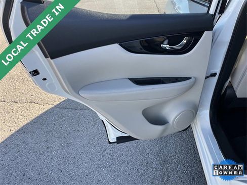 Used 2021 Nissan Rogue Sport SL w/ Premium Package image 17