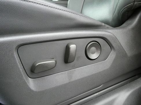 Used 2024 GMC Sierra 1500 SLT w/ SLT Premium Plus Package image 25