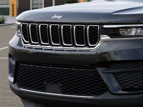 New 2026 Jeep Grand Cherokee Laredo X AWD/4WD image 12