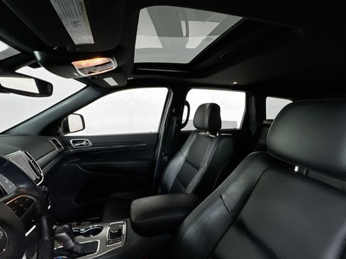 Used 2022 Jeep Grand Cherokee Limited image 22