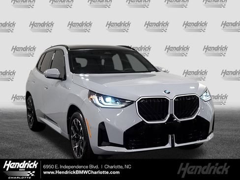 New 2026 BMW X3 xDrive30 w/ M Sport Package AWD/4WD image 1