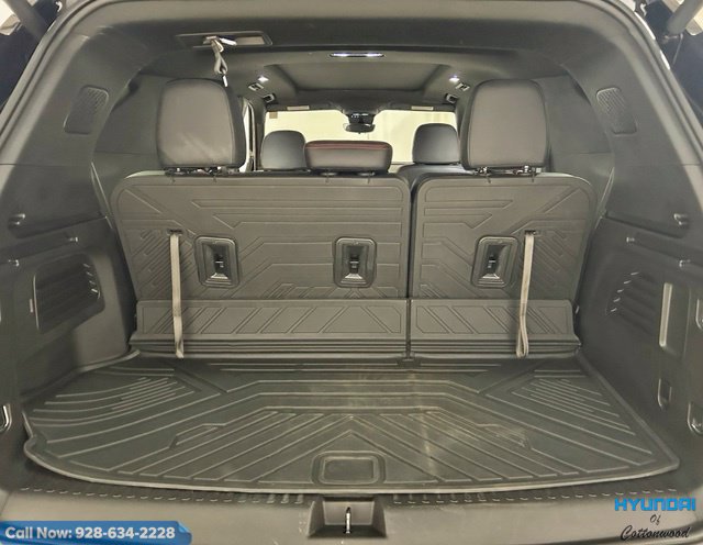 Used 2025 Chevrolet Traverse Z71 w/ Enhanced Driving Package AWD/4WD image 17