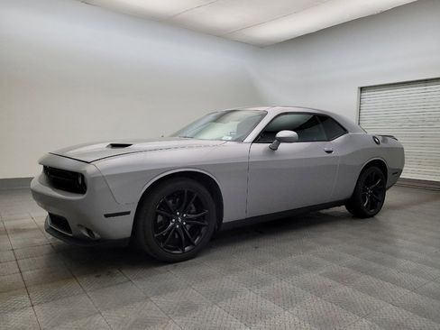 Used 2017 Dodge Challenger R/T w/ Blacktop Package image 2