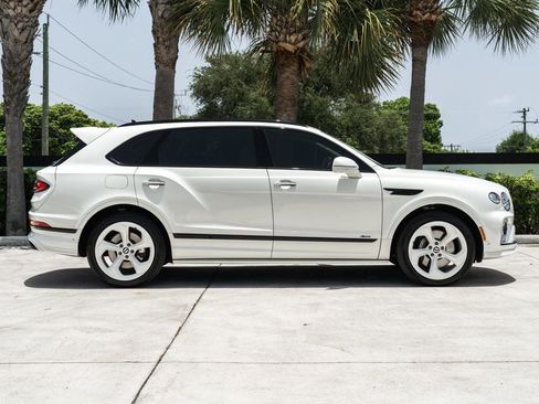 Used 2023 Bentley Bentayga Extended Wheelbase AWD/4WD image 9