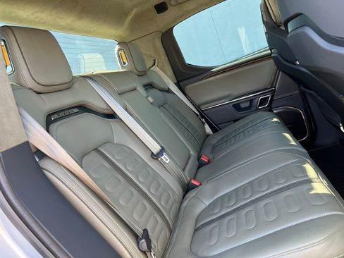 Used 2022 Rivian R1T Launch Edition image 54