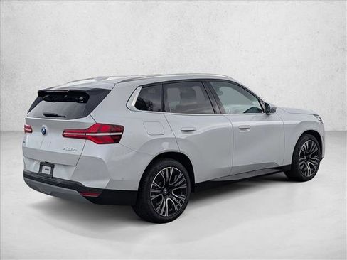 Used 2025 BMW X3 xDrive30i w/ Premium Package image 5