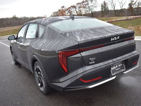 New 2025 Kia K4 EX image 5
