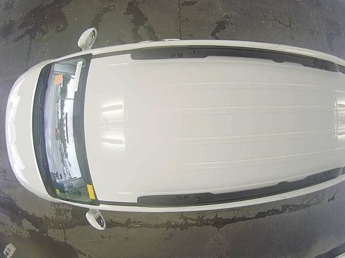 Used 2022 Chrysler Pacifica Touring-L w/ Uconnect Theater Family Group FWD image 9