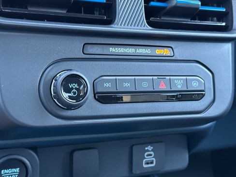 New 2025 Ford Maverick XLT image 18