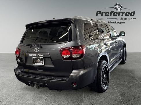 Used 2019 Toyota Sequoia SR5 w/ Premium Package AWD/4WD image 17