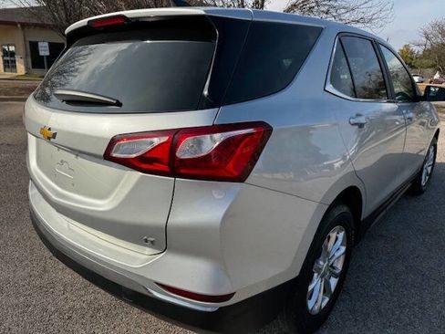 Used 2021 Chevrolet Equinox LT image 11
