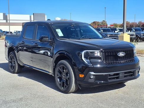 New 2026 Ford Maverick Lobo image 10