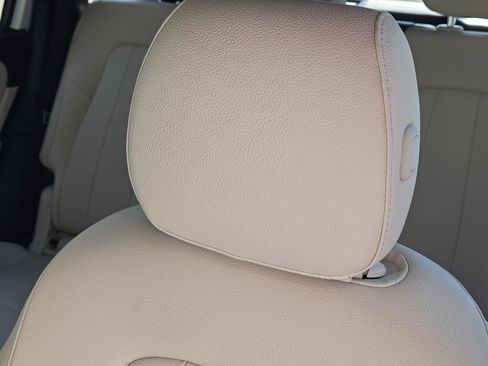 Certified 2025 Mercedes-Benz GLB 250 image 15