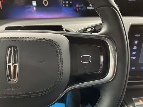 New 2024 Lincoln Nautilus Reserve w/ Equipment Group 202A image 19