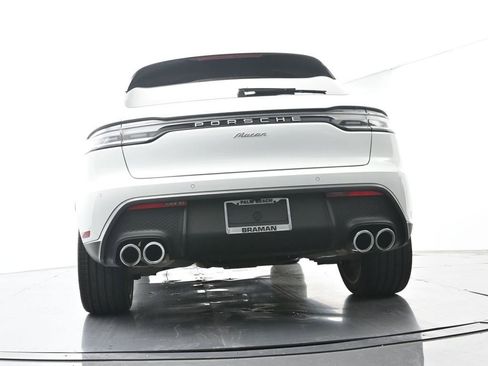 Certified 2025 Porsche Macan AWD/4WD image 49
