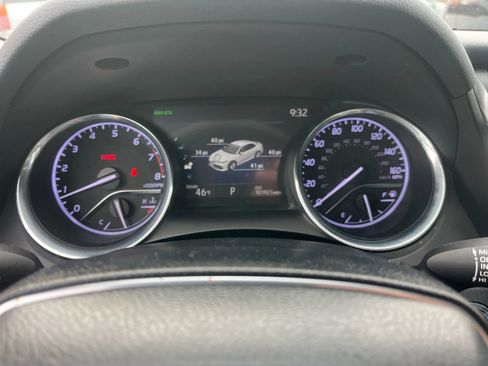 Used 2020 Toyota Camry XLE image 14