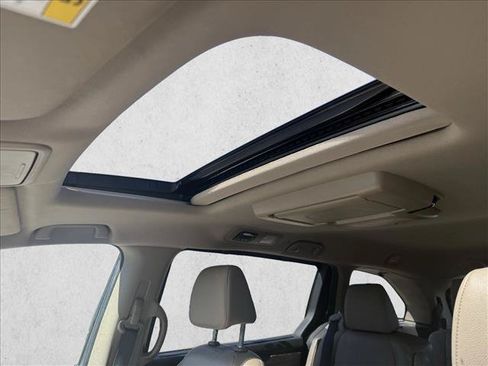 Used 2018 Honda Odyssey Touring image 9