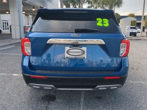 Used 2023 Ford Explorer XLT w/ Equipment Group 202A image 5