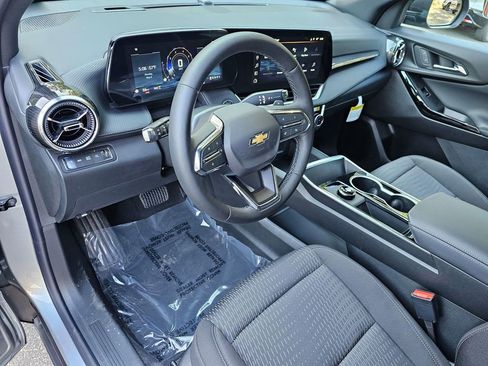 New 2026 Chevrolet Equinox LT AWD/4WD image 19