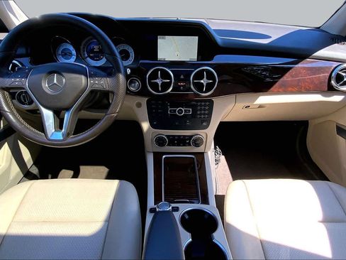 Used 2015 Mercedes-Benz GLK 350 4MATIC image 16