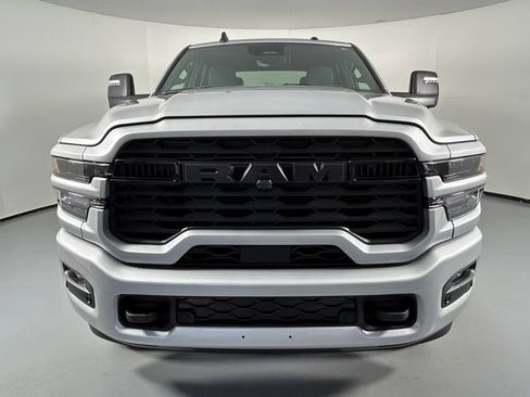 Used 2026 RAM 2500 Big Horn AWD/4WD image 2