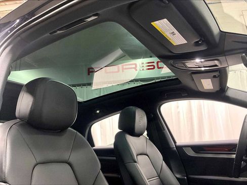 New 2026 Porsche Cayenne Coupe image 26