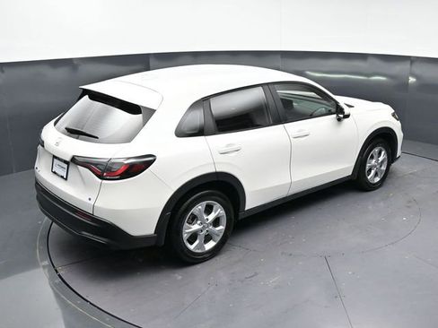 Used 2025 Honda HR-V LX image 28