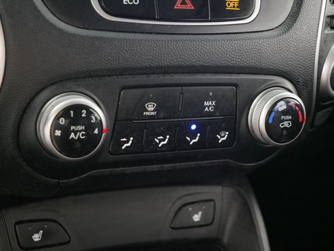 Used 2012 Hyundai Tucson GLS image 23