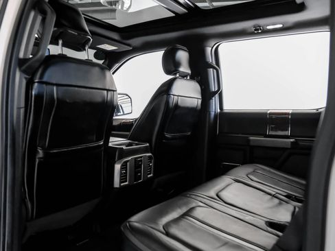 Used 2015 Ford F150 Platinum w/ Equipment Group 701A Luxury image 38