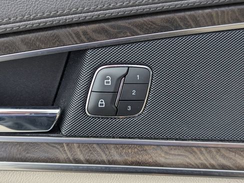 Used 2019 Lincoln Nautilus Reserve FWD image 24