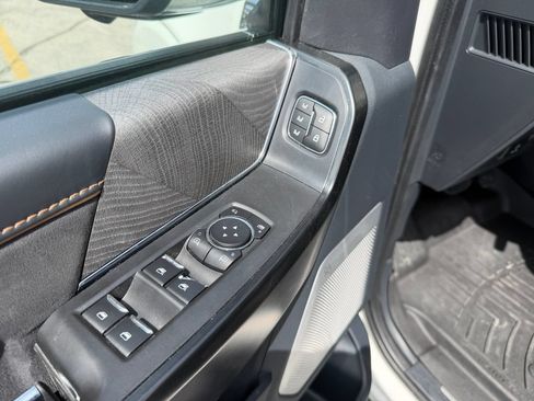 Used 2022 Ford F150 Platinum w/ Equipment Group 701A High AWD/4WD image 22