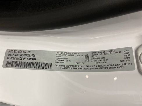 New 2026 Chrysler Pacifica Limited w/ S Appearance Package AWD/4WD image 44