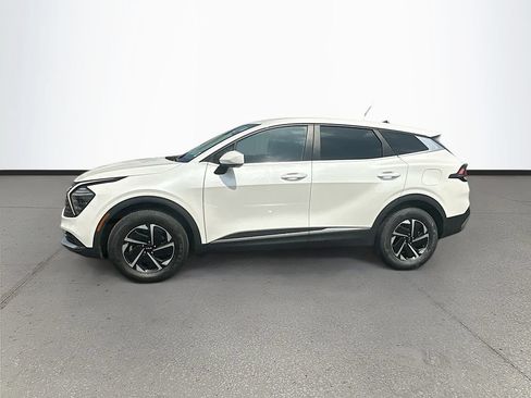 Certified 2025 Kia Sportage LX AWD/4WD image 4