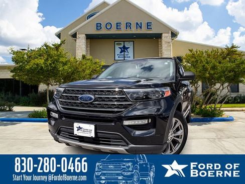 Used 2022 Ford Explorer XLT w/ Equipment Group 202A RWD image 1